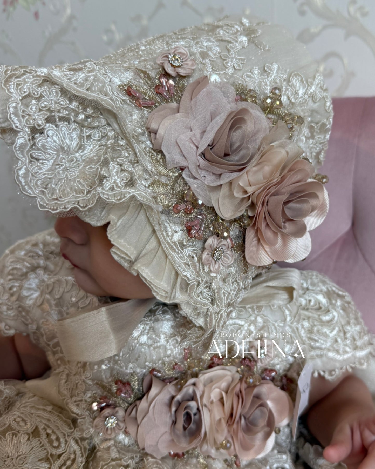 Ropón Monserrate (Ropón/Christening Gown)