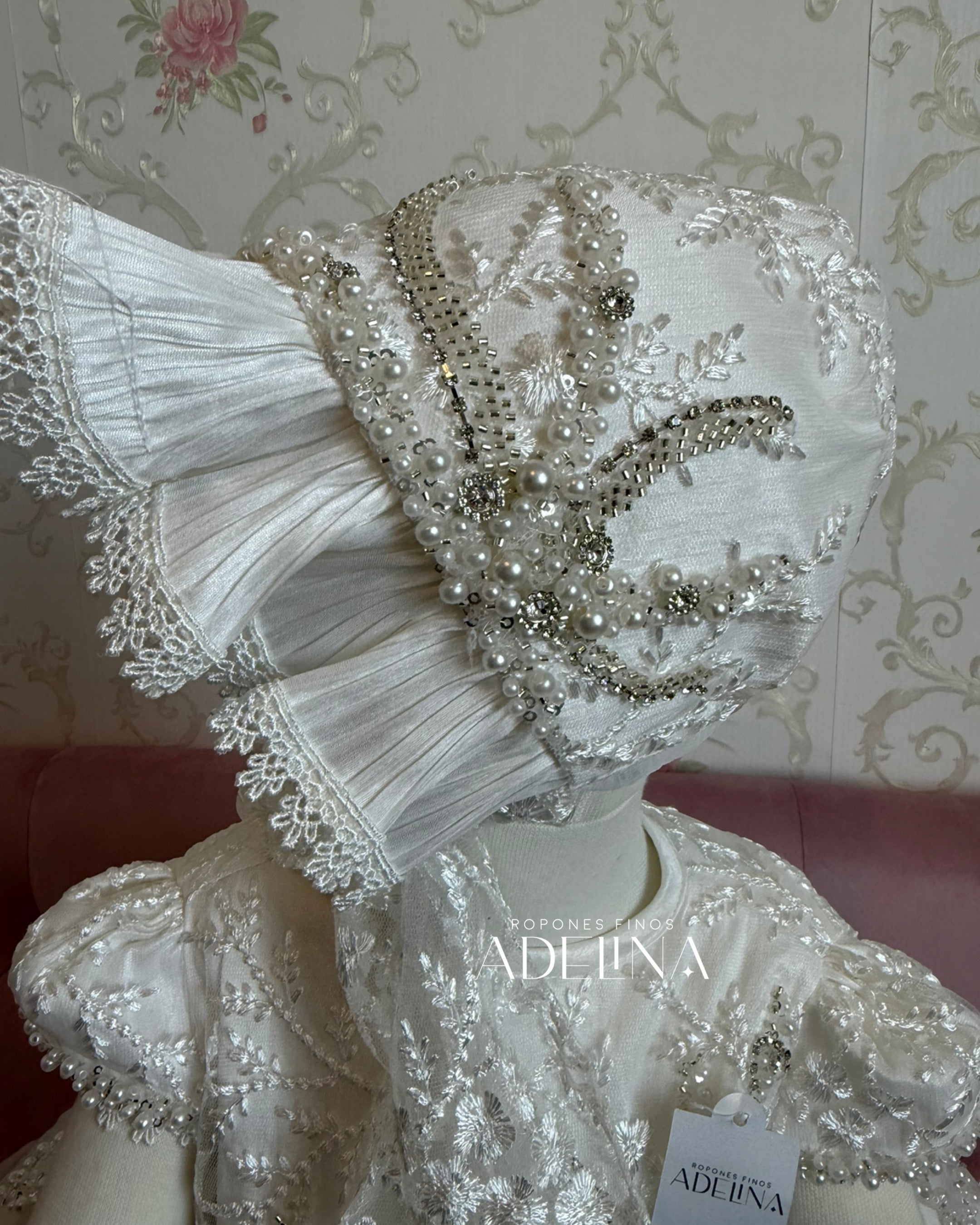 Adelina (Ropón/Christening Gown)