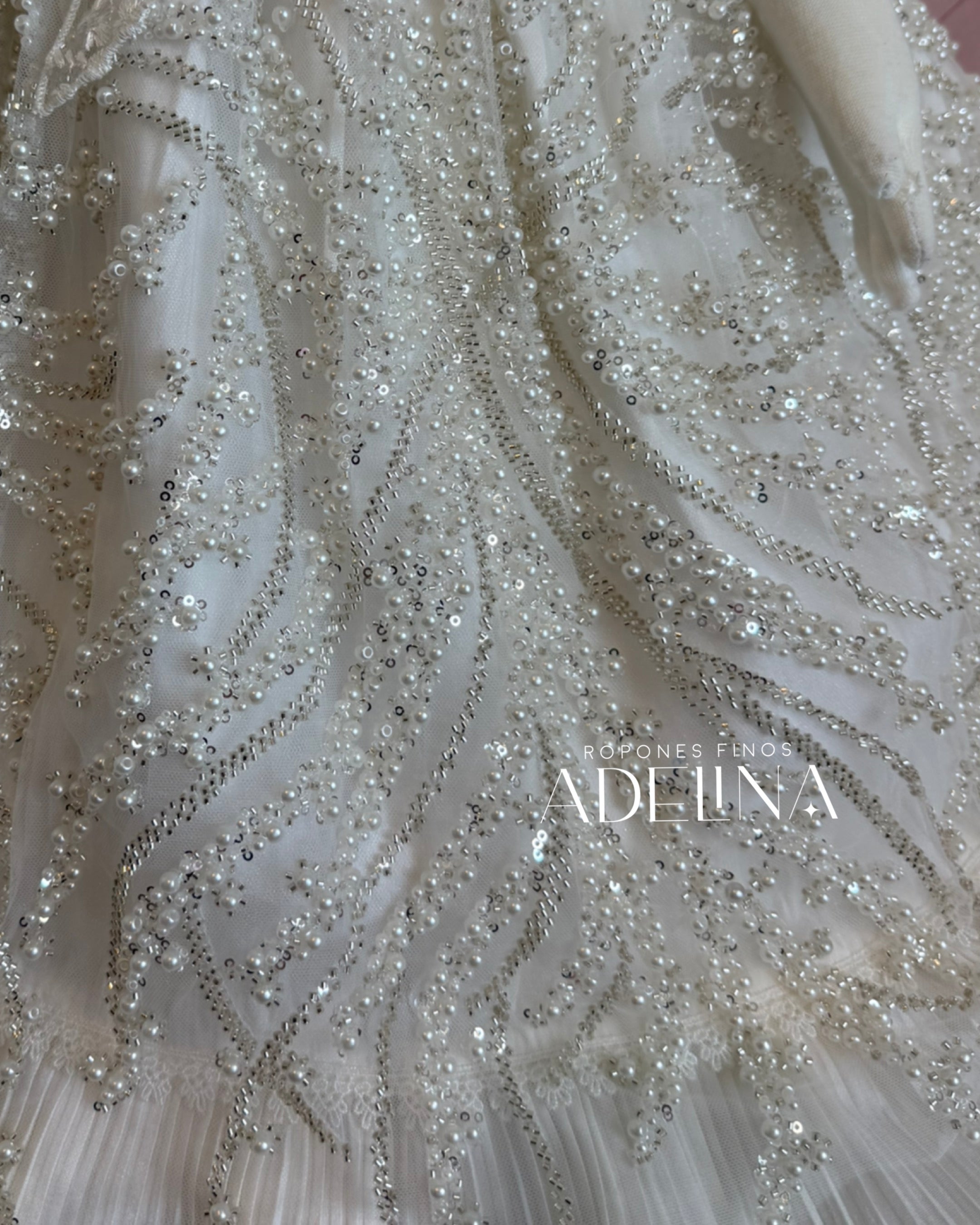 Adelina (Ropón/Christening Gown)