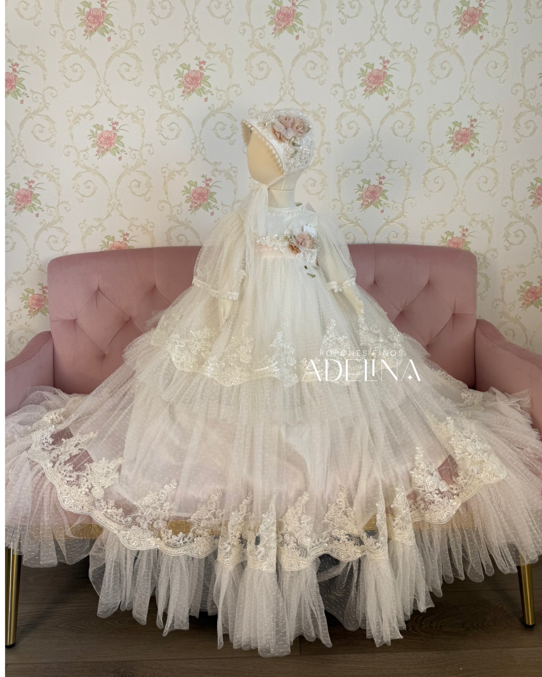 Aurora (Ropón / Christening Gown)