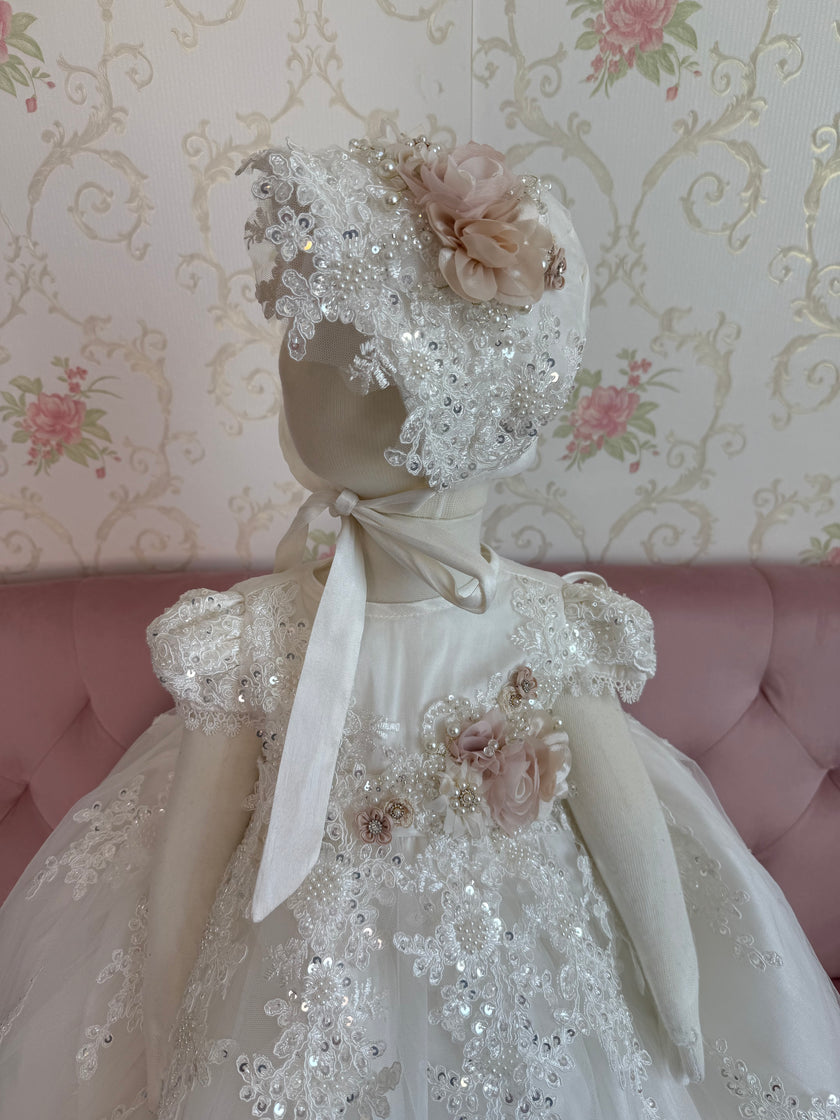 Olivia (Ropón / Christening Gown)