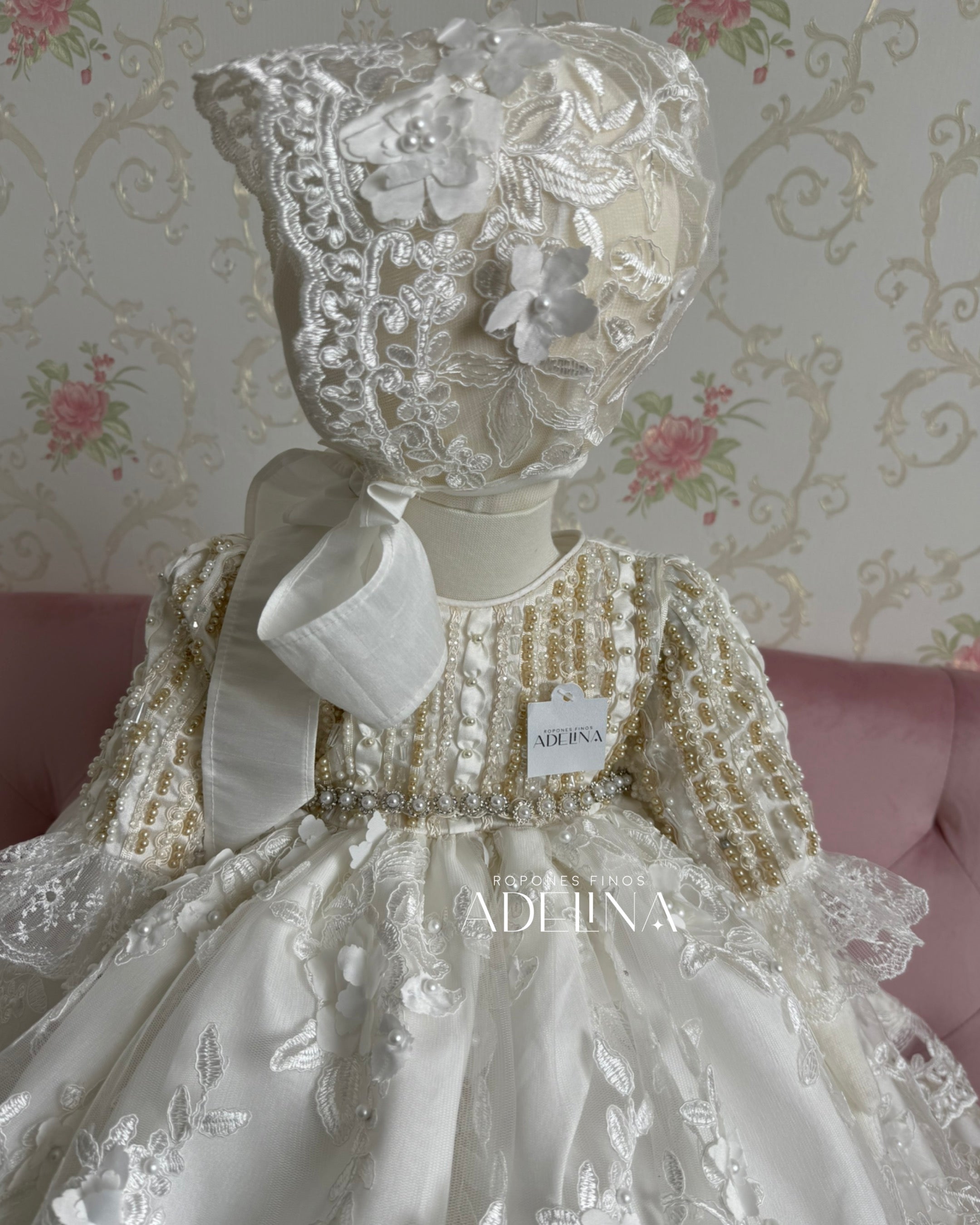 Itzel (Ropón / Christening Gown)