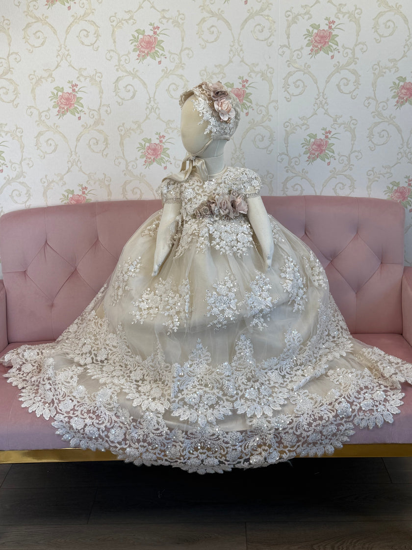 Ailanny- Champagne (Ropón/Christening Gown)