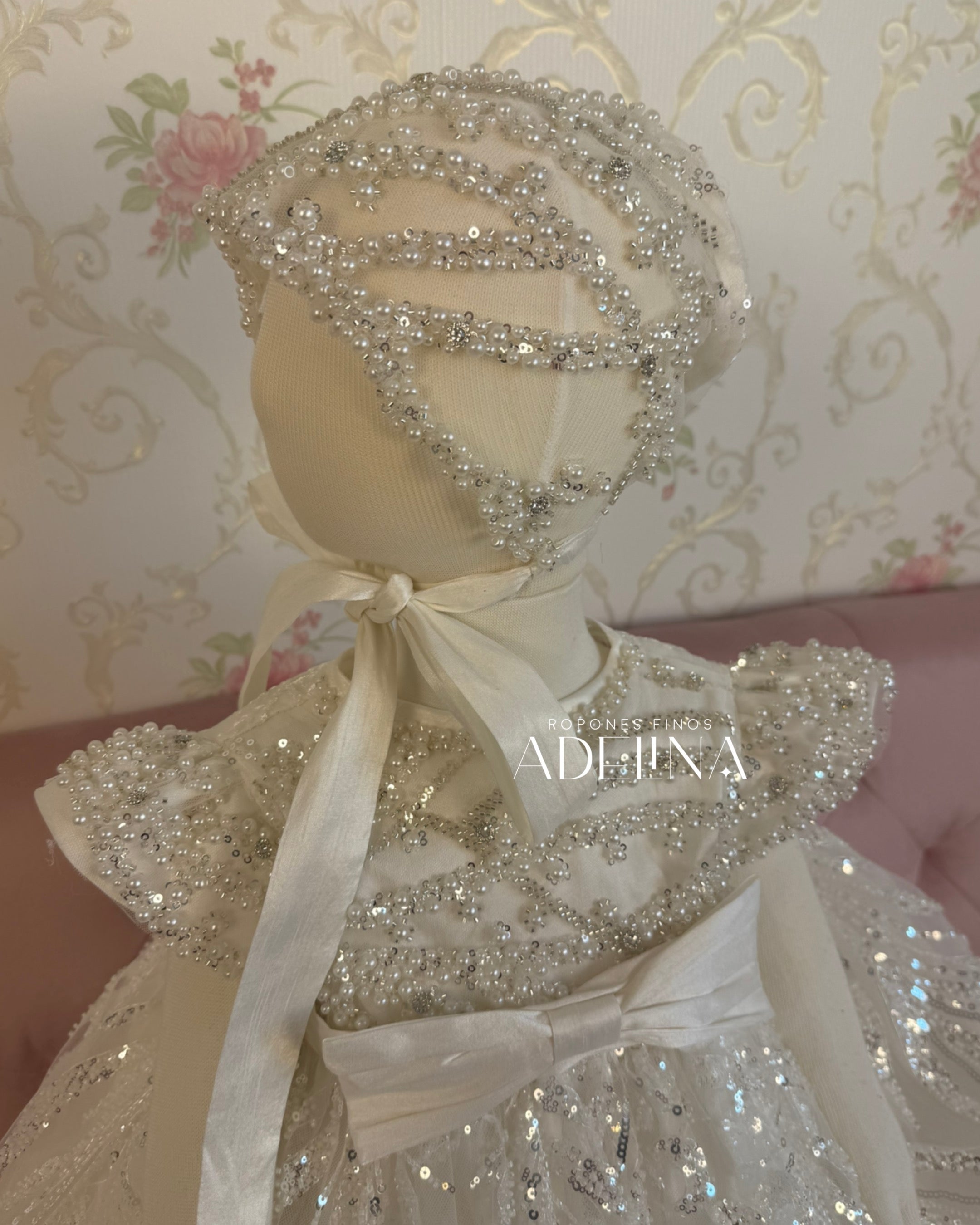 Aitanna (Ropon /Christening Gown)
