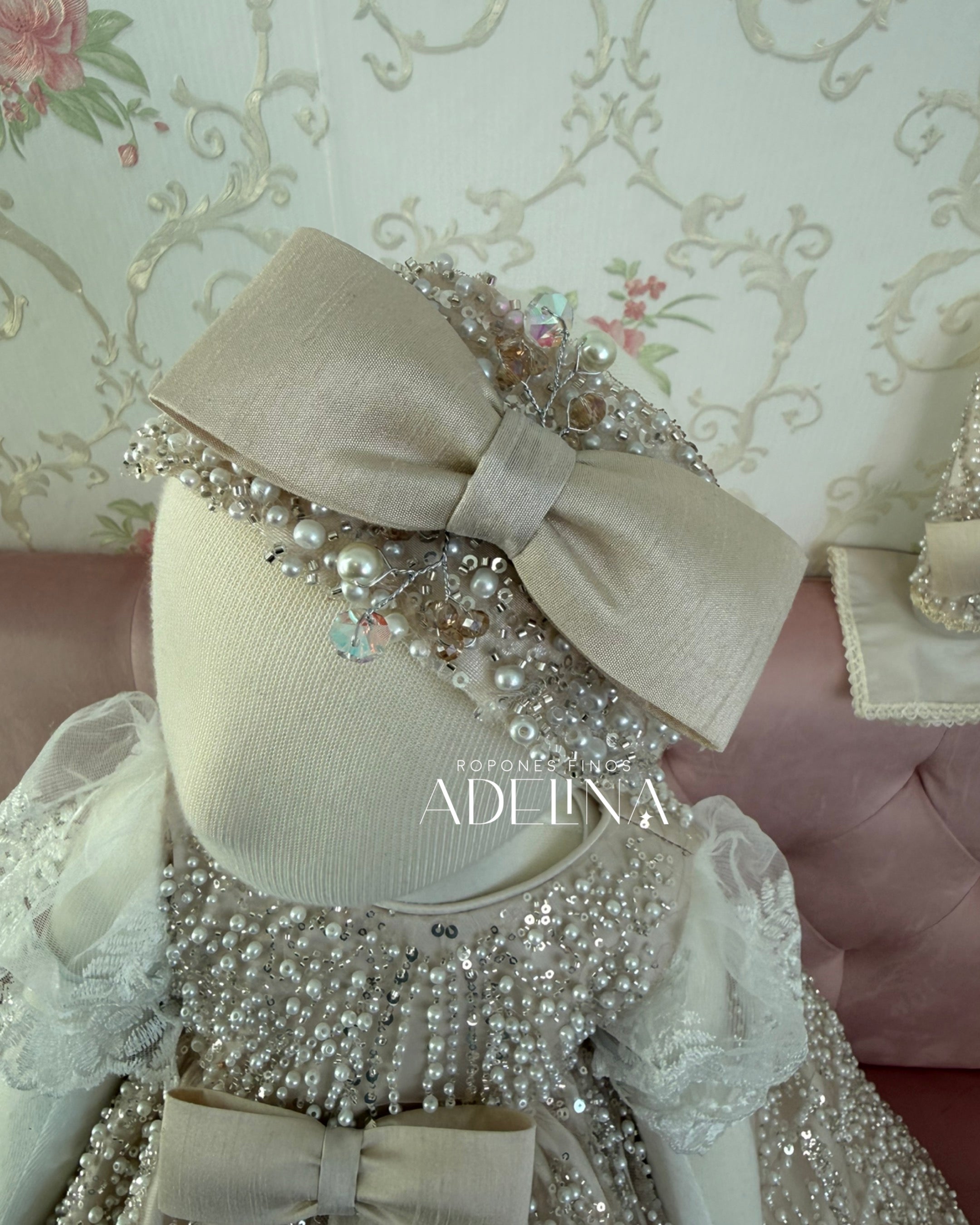 Adelyn (Ropón /Christening Gown)