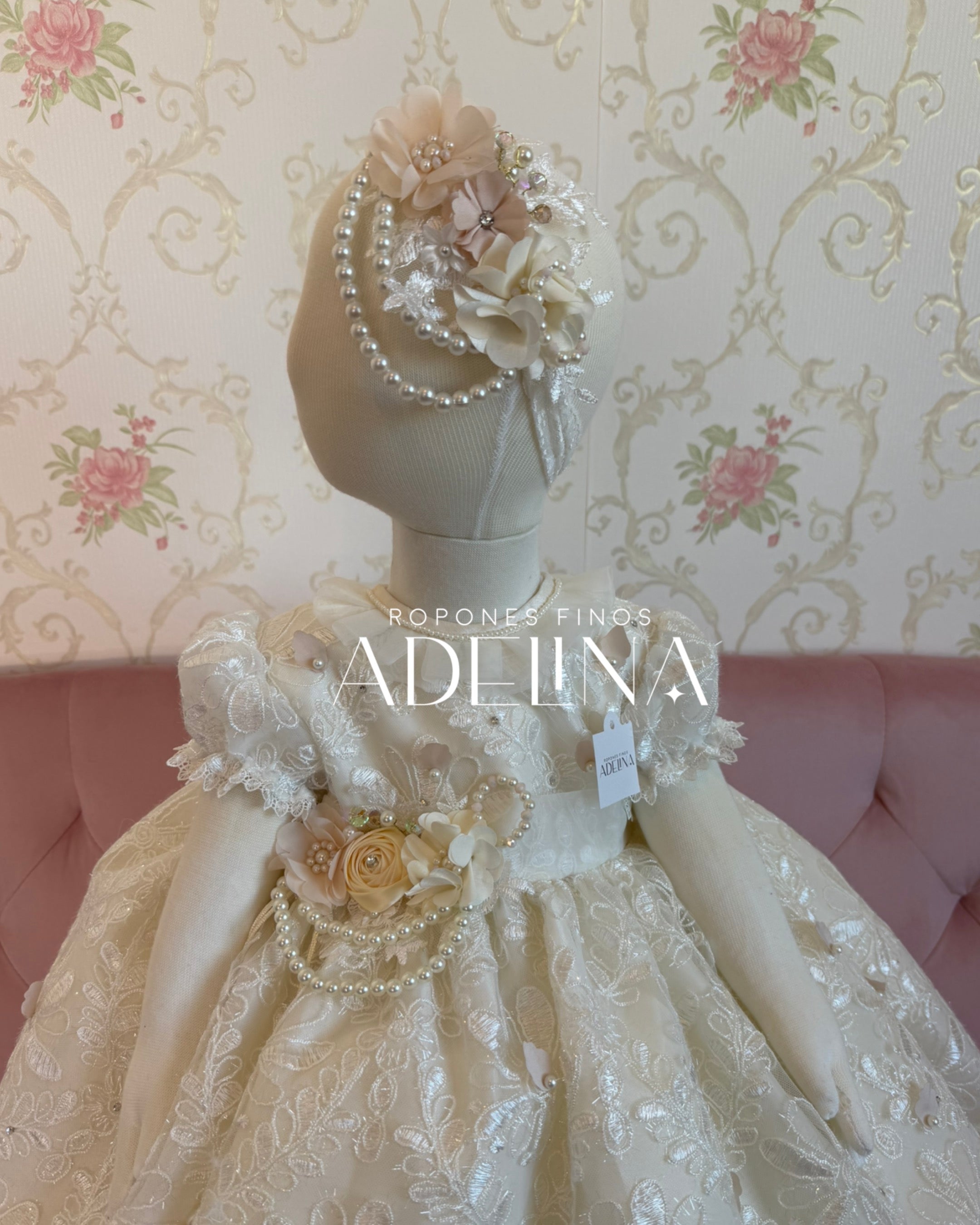 Mari (Ropón / Christening Gown)