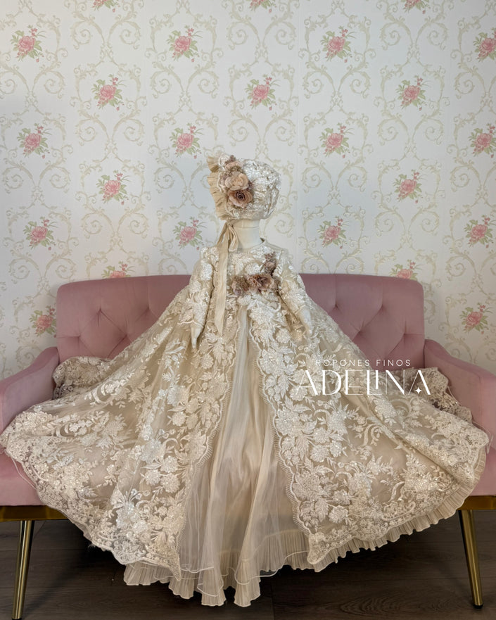 Elenor (Ropón/ Christening Gown)
