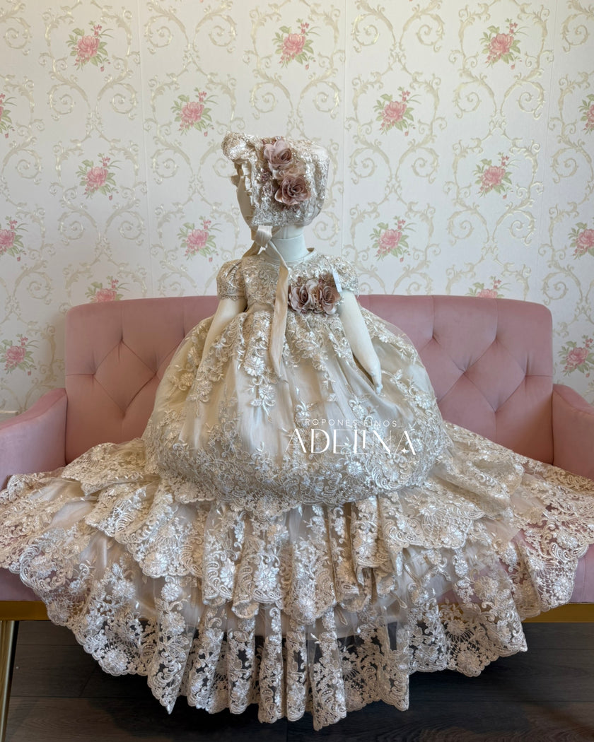 Monseratte (Ropón/Christening Gown)